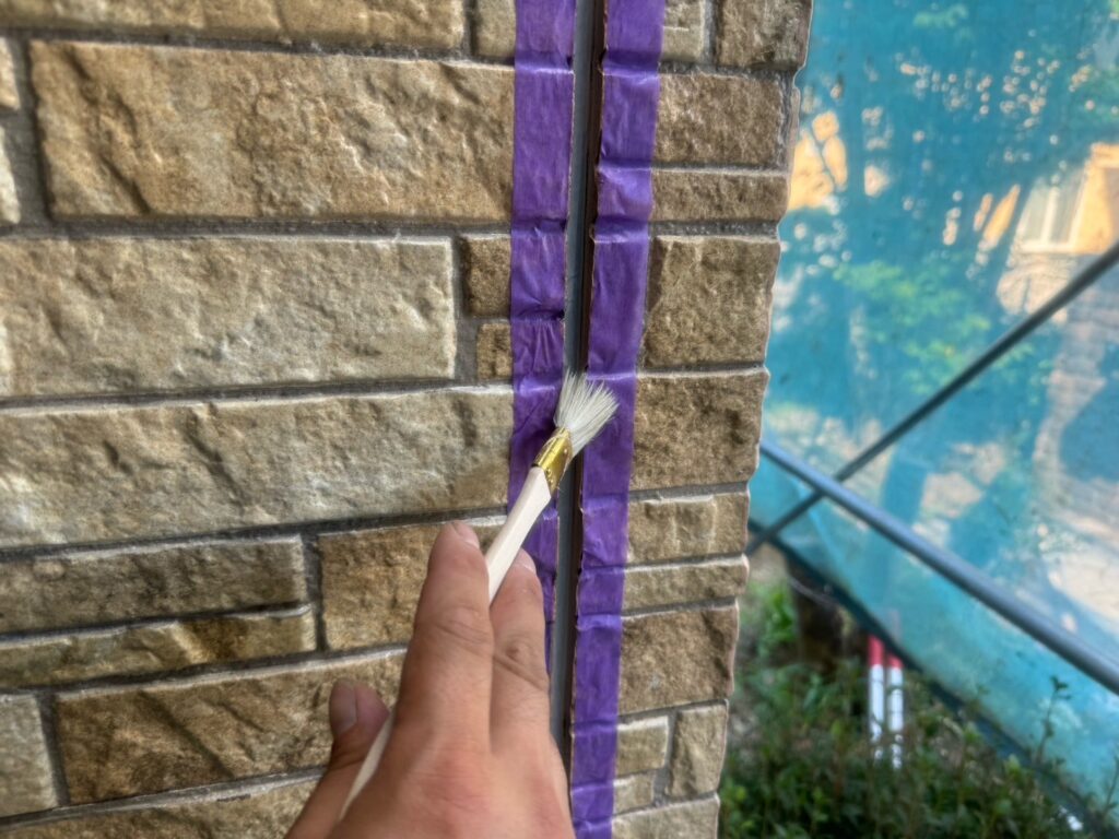 意匠性サイディング部：プライマー塗布